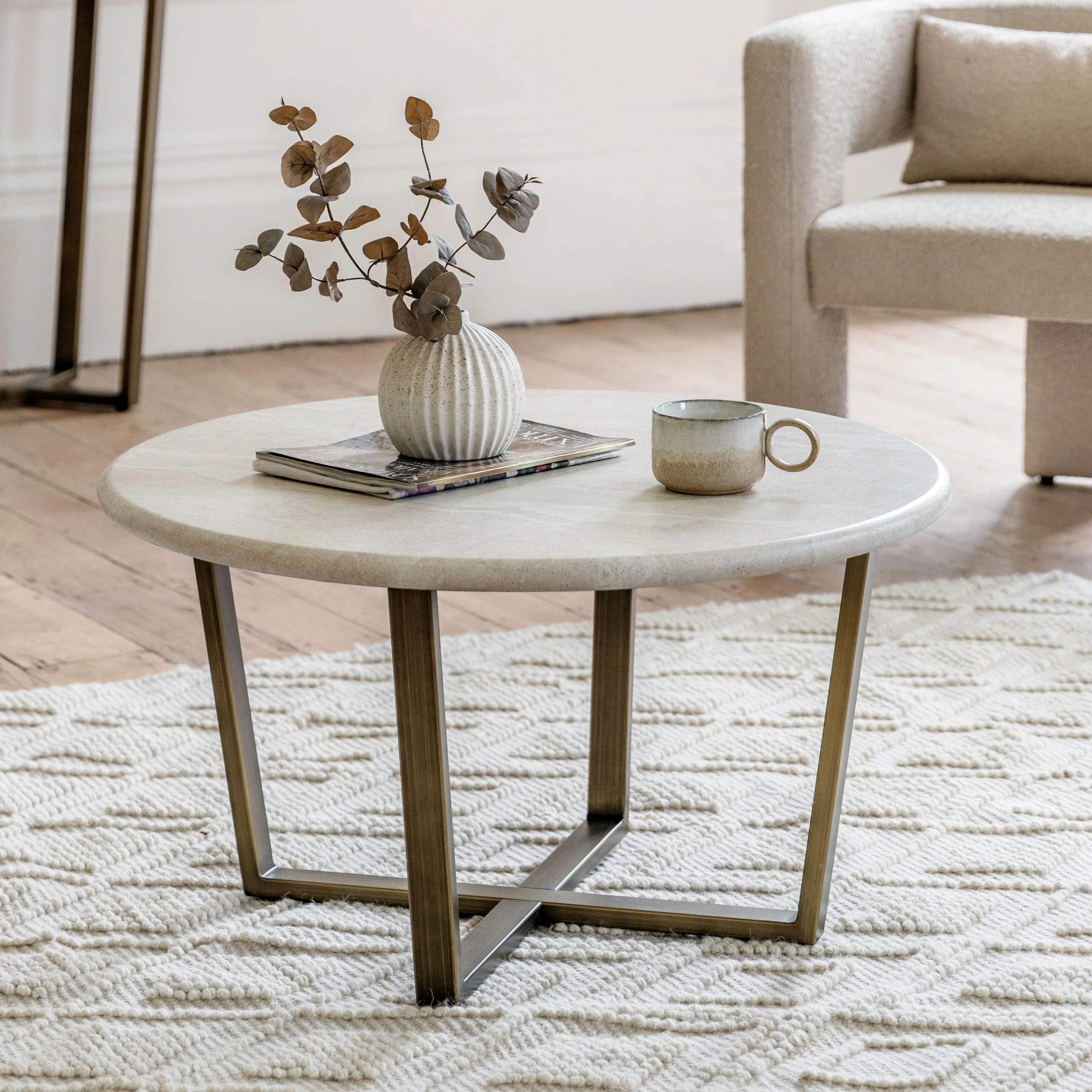 Amos Moderna Round Coffee Table