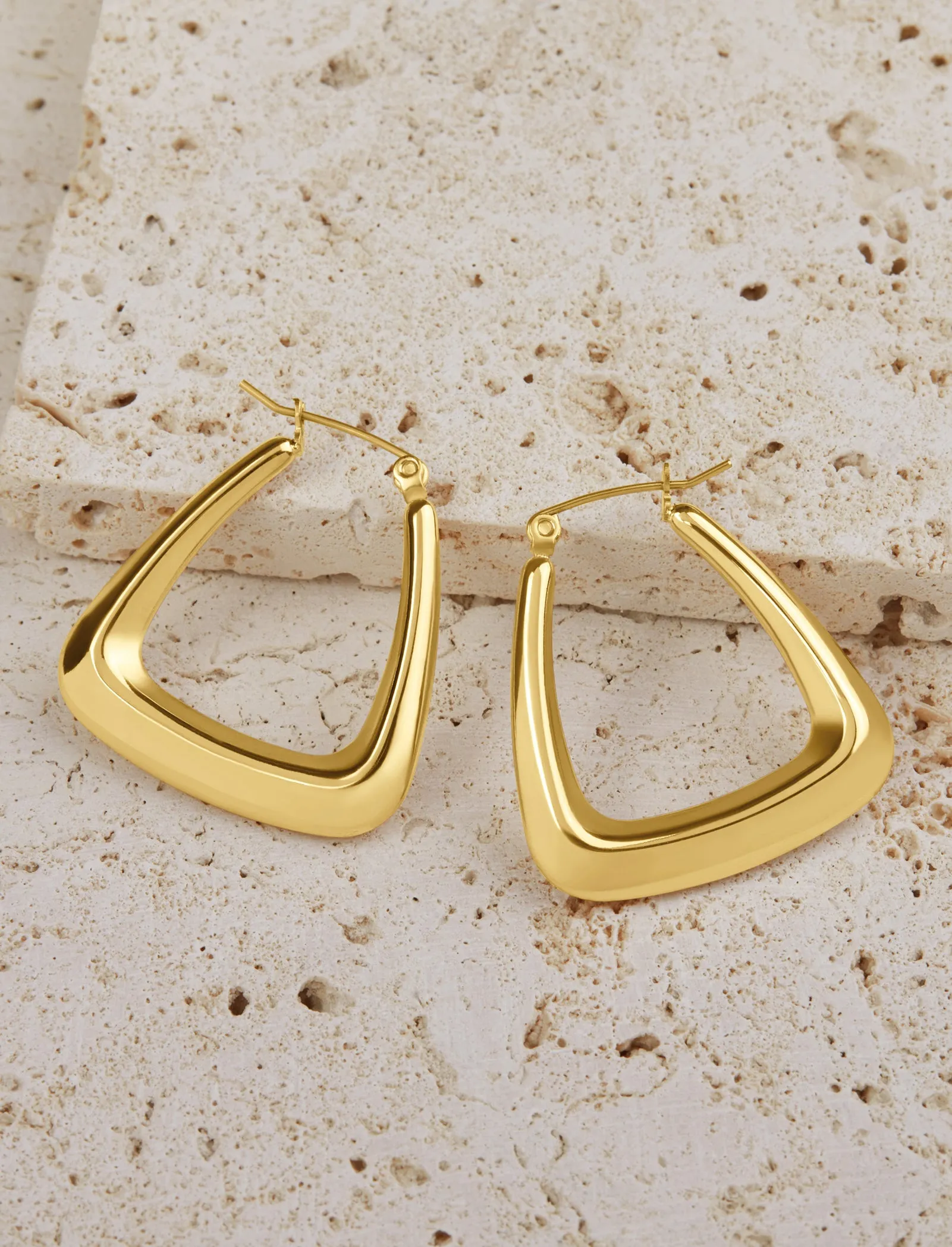 Zara Hoops